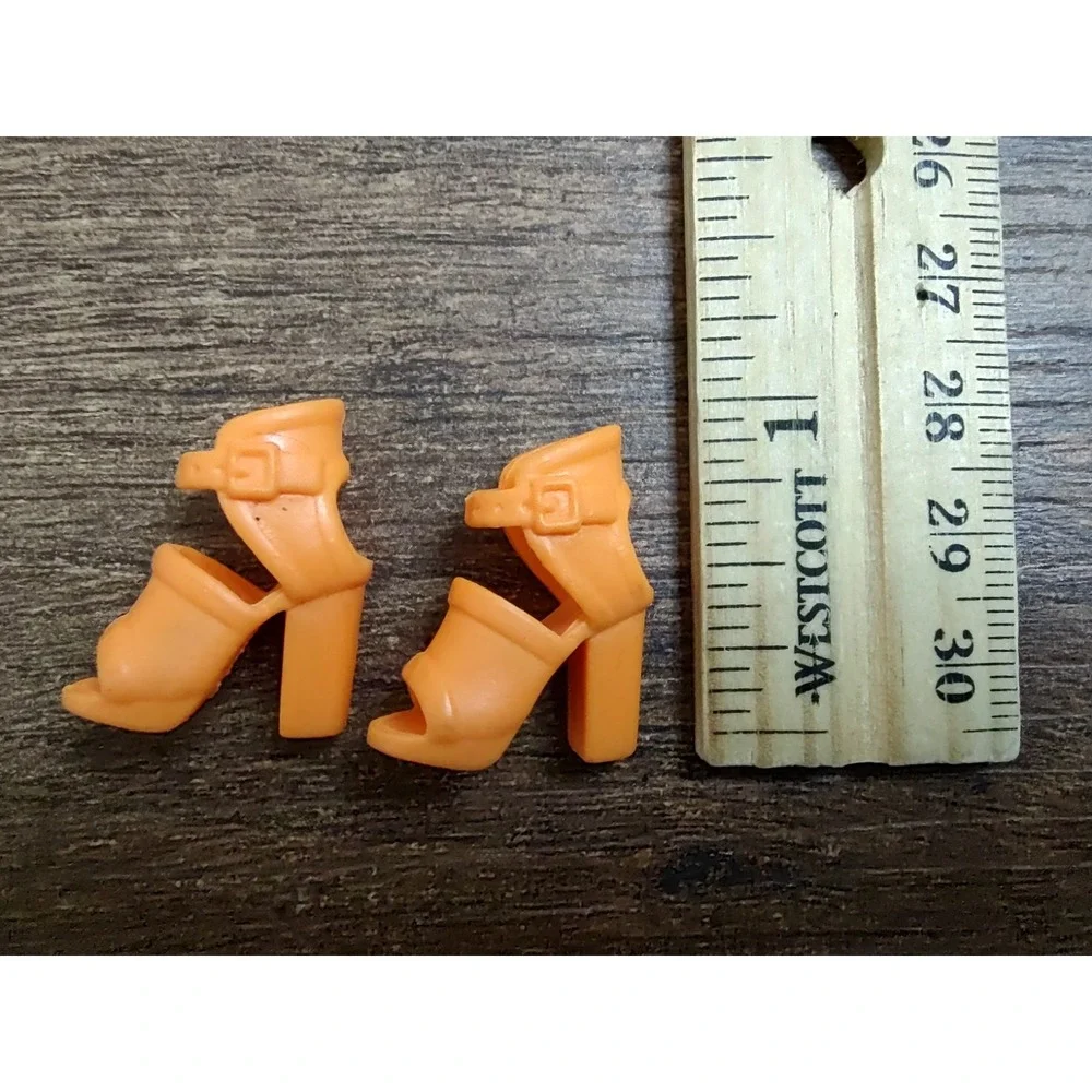 Barbie Fashionistas High Heel Orange Buckle Sandals Shoes Z9
